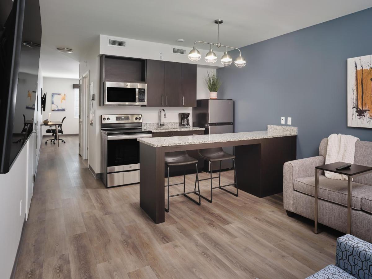 Stayapt Suites Greenville-Greer/Bmw 外观 照片